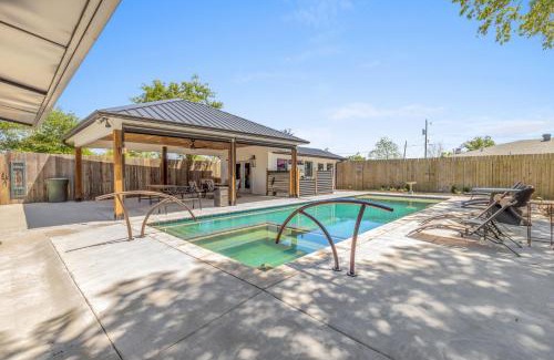 Prien Casa | 3 Bedroom Home with Pool