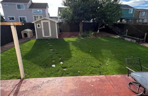 Colorado Springs Casa | 3 bedroom house 5 minutes away from the airport in Colorado Springs all for you.