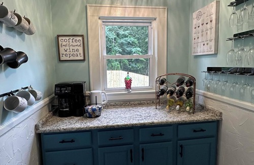 Jonesville Casa | 3-bedroom house 0.5 mile from downtown Elkin in the heart of Yadkin Wine Country