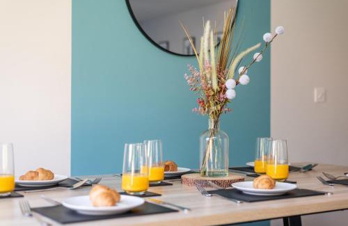Ashford Casa | 3 Bedroom House Ashford, Kent - Free Parking - Free WiFi - Big Monthly Discounts - Sleeps 5 - Elite Stays UK