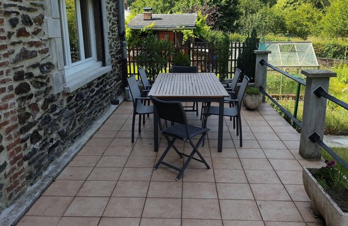Laifour Casa | 3-bedroom house at the border of the river in charming Laifour