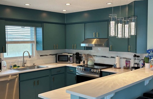 Laurel Casa | 3-bedroom house, beautiful pool and landscape, short walk to Casey Key Beach