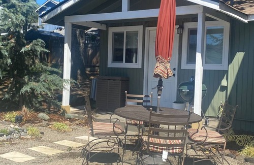Mt. Hood - Columbia River Gorge Casa | 3-bedroom house downtown across from the historic Bingen Theater!