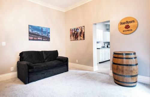 Old Louisville Casa | 3-bedroom house in amazing Louisville with 2 King beds and 2 pull out queens