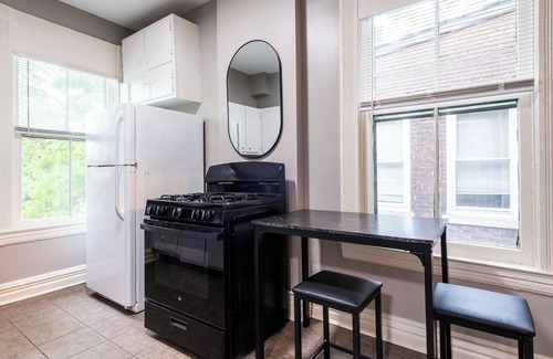 Old Louisville Casa | 3-bedroom house in amazing Louisville with 2 King beds and 2 pull out queens