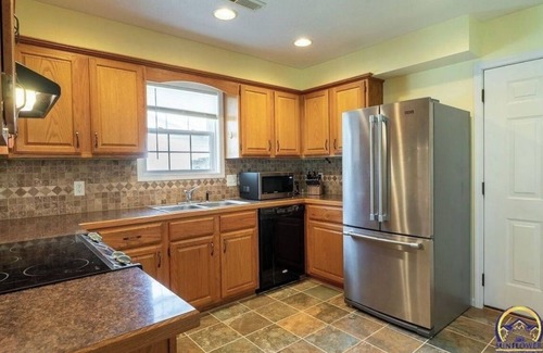 Emporia Casa | 3-bedroom house in awesome Emporia with AC, WiFi. Enjoy your stay!