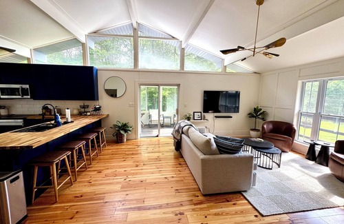 Parksville Casa | 3-bedroom house in beautiful Parksville with AC
