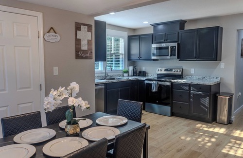 Valdosta Casa | 3-bedroom house in beautiful Valdosta with WiFi, AC. Enjoy your stay
