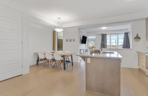 Churchill Meadows Casa | 3 Bedroom house in Best Neighbourhood: 2024 built, 30 mins from Toronto Downtown