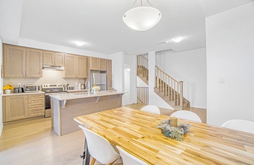 Churchill Meadows Casa | 3 Bedroom house in Best Neighbourhood: 2024 built, 30 mins from Toronto Downtown