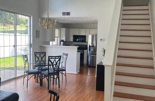 Woodstock Casa | 3-bedroom house in charming Woodstock GA