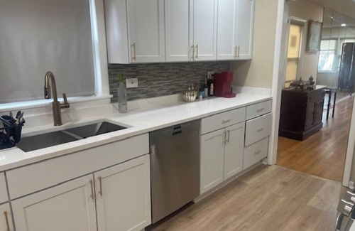 Calumet Heights Apartamento | 3-bedroom house in cool Chicago with WiFi, AC