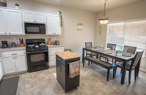 Yuba City Casa | 3-bedroom house in delightful Yuba City with WiFi, AC