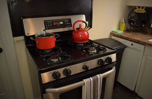 North Loop Casa | 3-bedroom house in enjoyable Austin with WiFi, AC