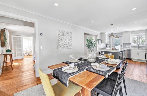 Fairfield Casa | 3-bedroom house in fantastic Fairfield with office, and outdoor space