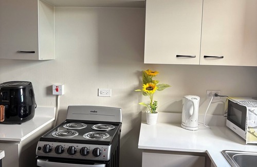 Portmore Casa | 3-bedroom house in fabulous Portmore with WiFi, AC , water heater, ring camera