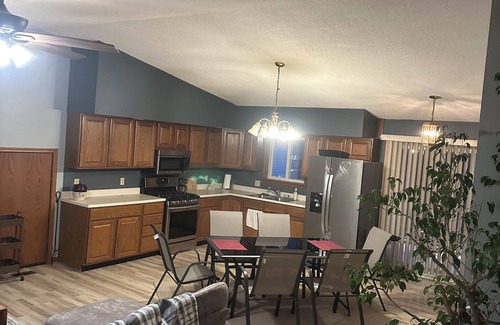 Crystal Casa | 3-bedroom house in fantastic Crystal with WiFi, AC