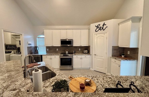 Frisco Casa | 3-bedroom house in fantastic Frisco with WiFi, AC
