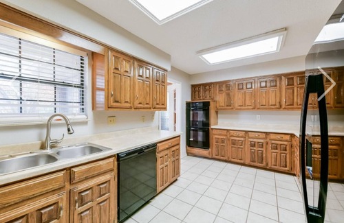DeSoto Casa | 3-bedroom house in fantastic DeSoto with AC, WiFi