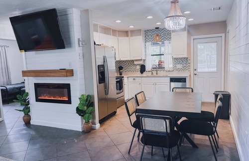 Homosassa Casa | 3-bedroom house in Homosassa with WiFi, AC. Book now