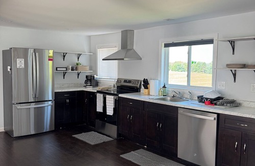 Whittaker Casa | 3-bedroom house in lovely Ann Arbor with AC