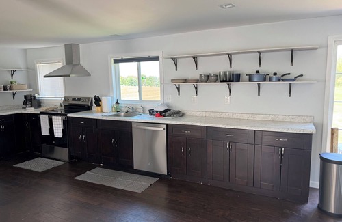 Whittaker Casa | 3-bedroom house in lovely Ann Arbor with AC