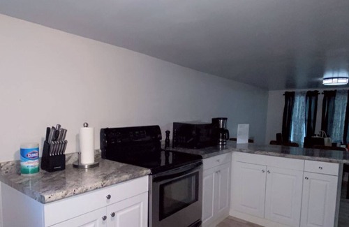 Oshkosh Casa | 3-bedroom house in lovely Oshkosh with AC