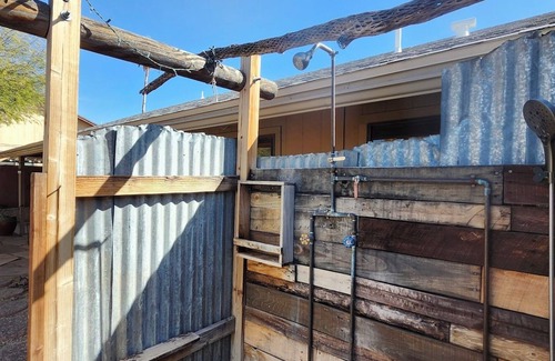 Tucson Casa | 3-bedroom house in NW Tucson with WiFi, AC. Non-smoking. One story.