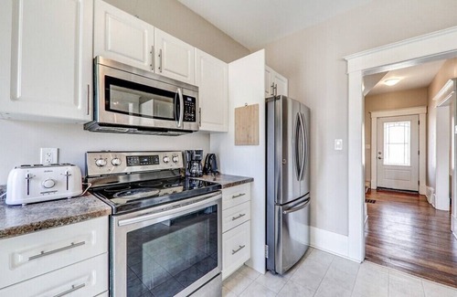 Durham Region Cabaña | 3 bedroom house in oshawa