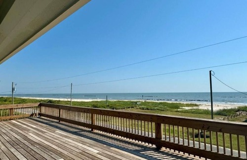 Lakeview  Jefferson County Casa | 3-bedroom house in peaceful Little Florida Beach with WiFi, AC