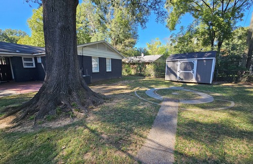 Memphis Casa | 3-bedroom house in peaceful Memphis with AC, WiFi. Enjoy your stay