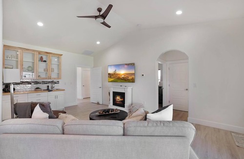 Twin Falls Casa | 3-bedroom house in serene Twin Falls with AC, WiFi. Enjoyable getaway