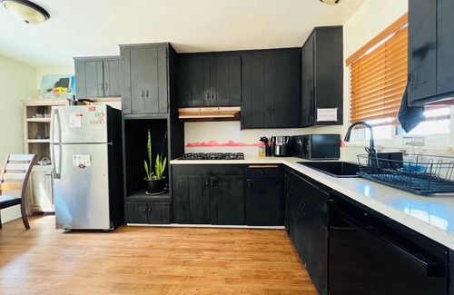 Serra Mesa Casa | 3-bedroom house in serene San Diego with WiFi- Great Location!