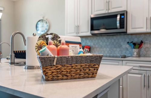 Venice Casa | 3-bedroom house in tranquil Nokomis with fitness room, AC, WiFi