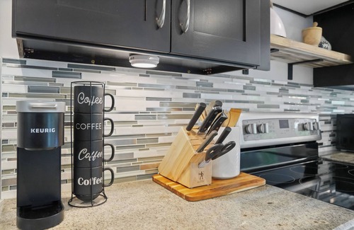South Corals Casa | 3-bedroom house in tranquil Oakland Park with heated pool