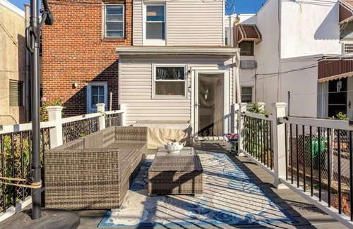 South Philadelphia Casa | 3-bedroom house in South Philadelphia near all stadiums