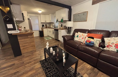 Plymouth Casa | 3-bedroom house in welcoming Apopka near to the springs
