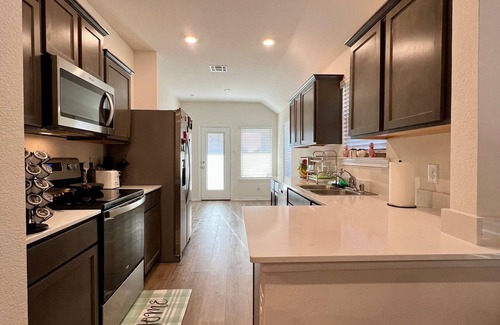 Lavon Casa | 3-bedroom house in welcoming Lavon with WiFi, AC
