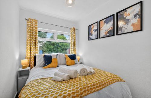 Lisburn Apartamento | 3 Bedroom House, Lisburn, 16 minutes to Belfast, Parking by StaybyNumbers
