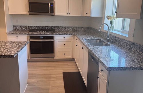 Hemet Casa | 3-bedroom house retreat in safe Hemet location near Diamond Valley Lake.