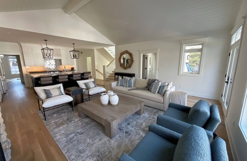 Harbor Springs Casa | 3-bedroom house in awesome Harbor Springs with WiFi, AC
