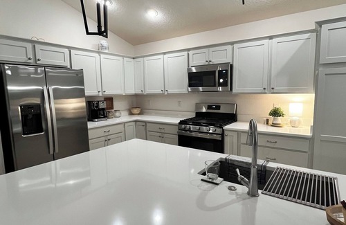 Okahumpka Casa | 3-bedroom house with Pool and Spa in The Villages with great views and privacy.
