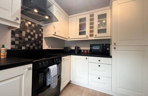 High Ercall Apartamento | 3 Bedroom House with Garden