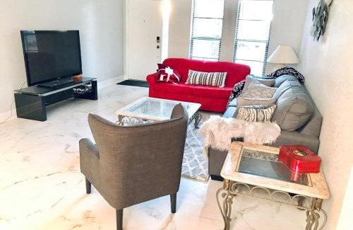 Somerset Lakes Casa | 3 Bedroom House with pool, 10 min from the beach