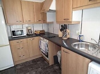 Cowes Casa | 3 Bedroom House With Sea Views