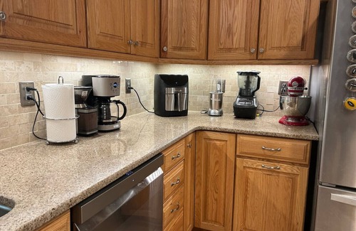 Oak Ridge Casa | 3 Bedroom in Oak Ridge. Close to High Point, Greensboro, or Winston-Salem