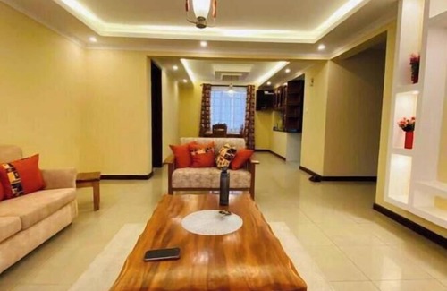 Thompson Estate Apartamento | 3 Bedroom In Riara RH67