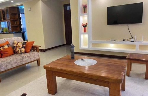 Thompson Estate Apartamento | 3 Bedroom In Riara RH67