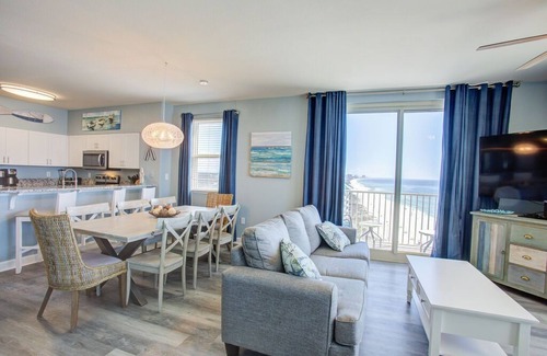 Panama City Beach Condominio | Orillas de Panamá 2303 ~ Increíble condominio de llenado rápido ~ RSVP lo antes posible!