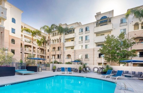 University City Apartamento | 3 dormitorios La Jolla Oasis !!